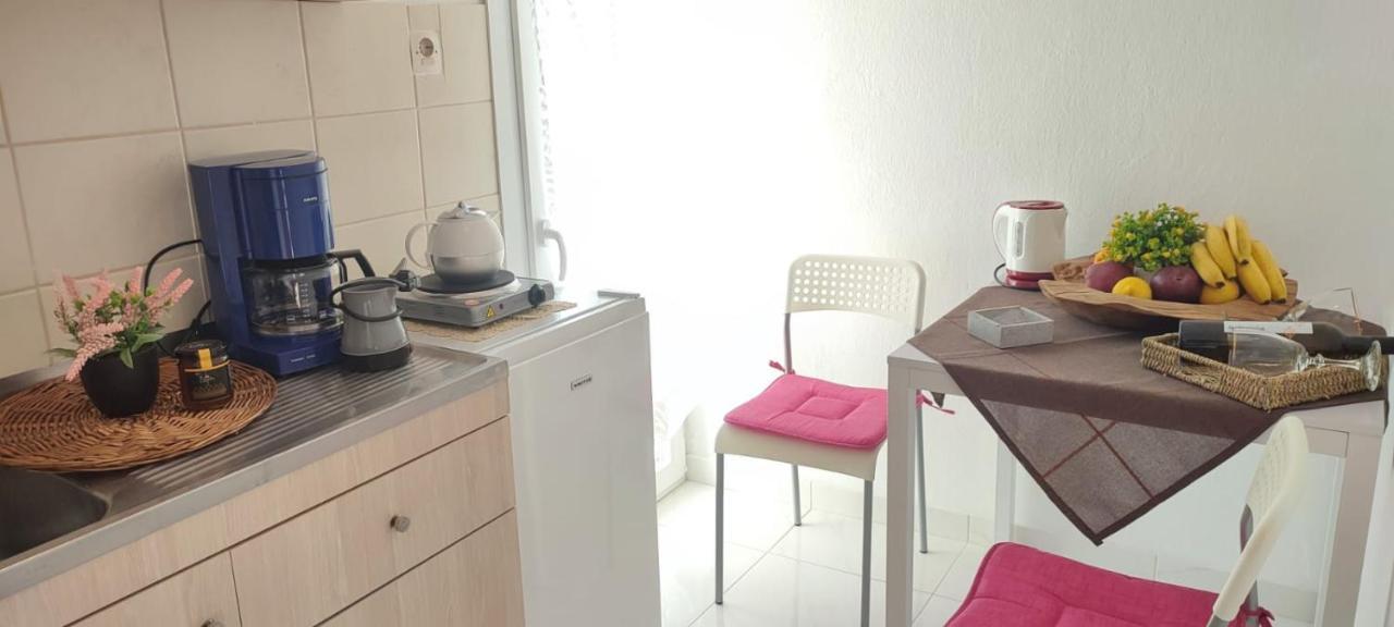 Little Hause Hotel Pszakúdia Kültér fotó