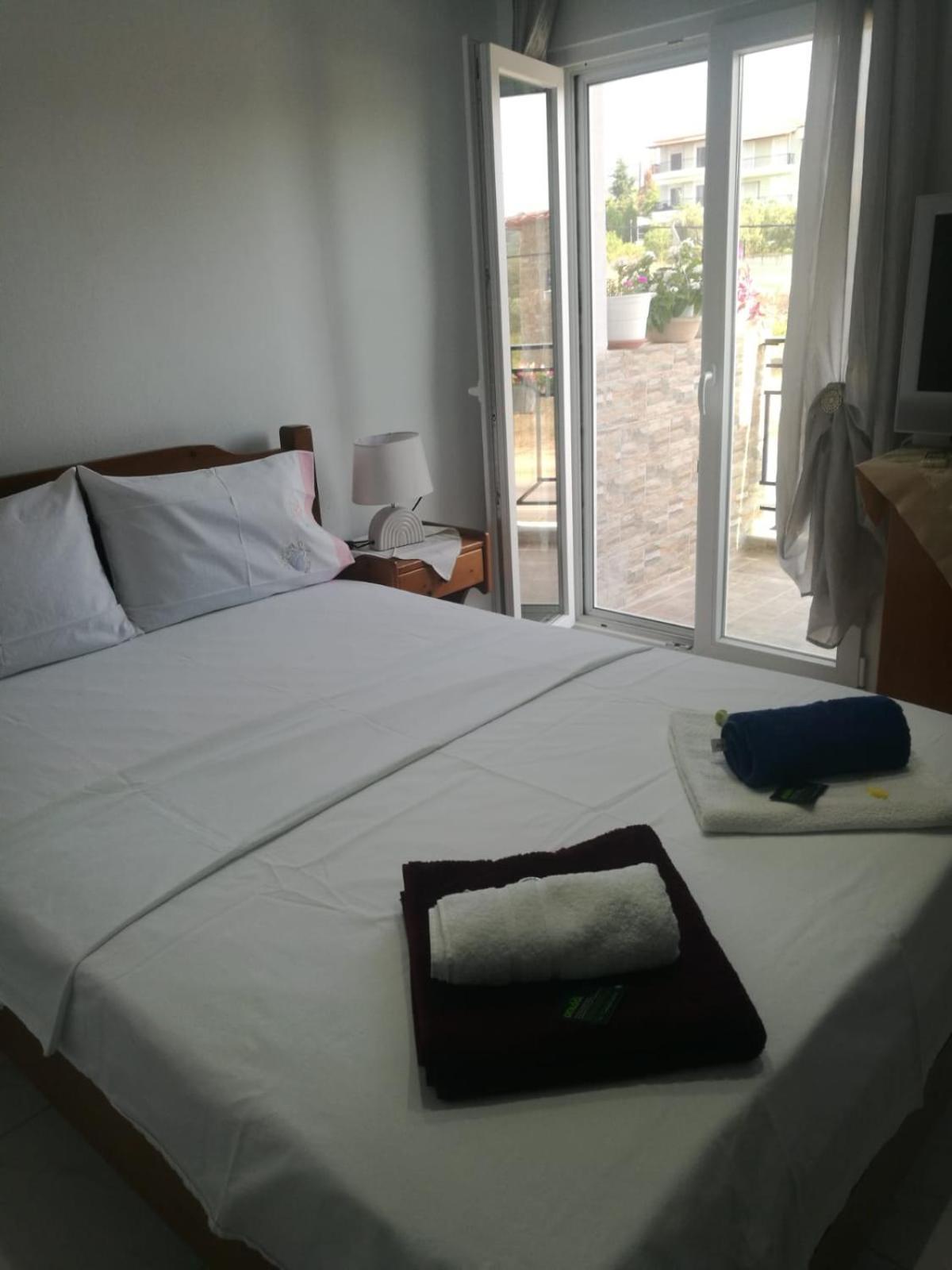 Little Hause Hotel Pszakúdia Kültér fotó